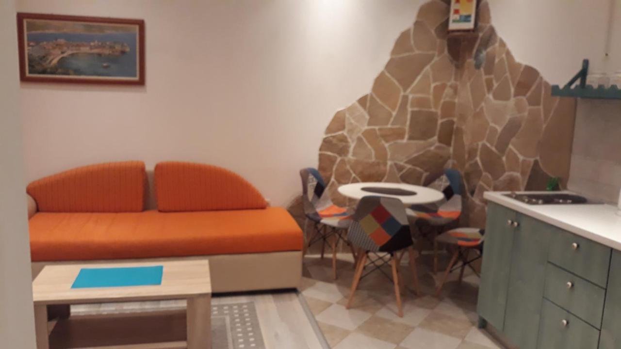 Mirta Apartments Family Farm Будва Екстер'єр фото