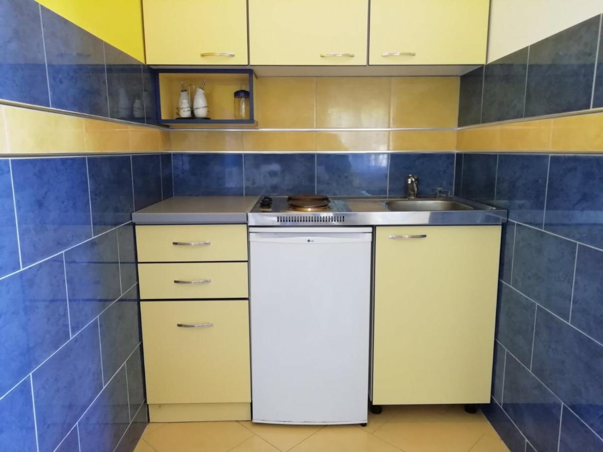 Mirta Apartments Family Farm Будва Екстер'єр фото