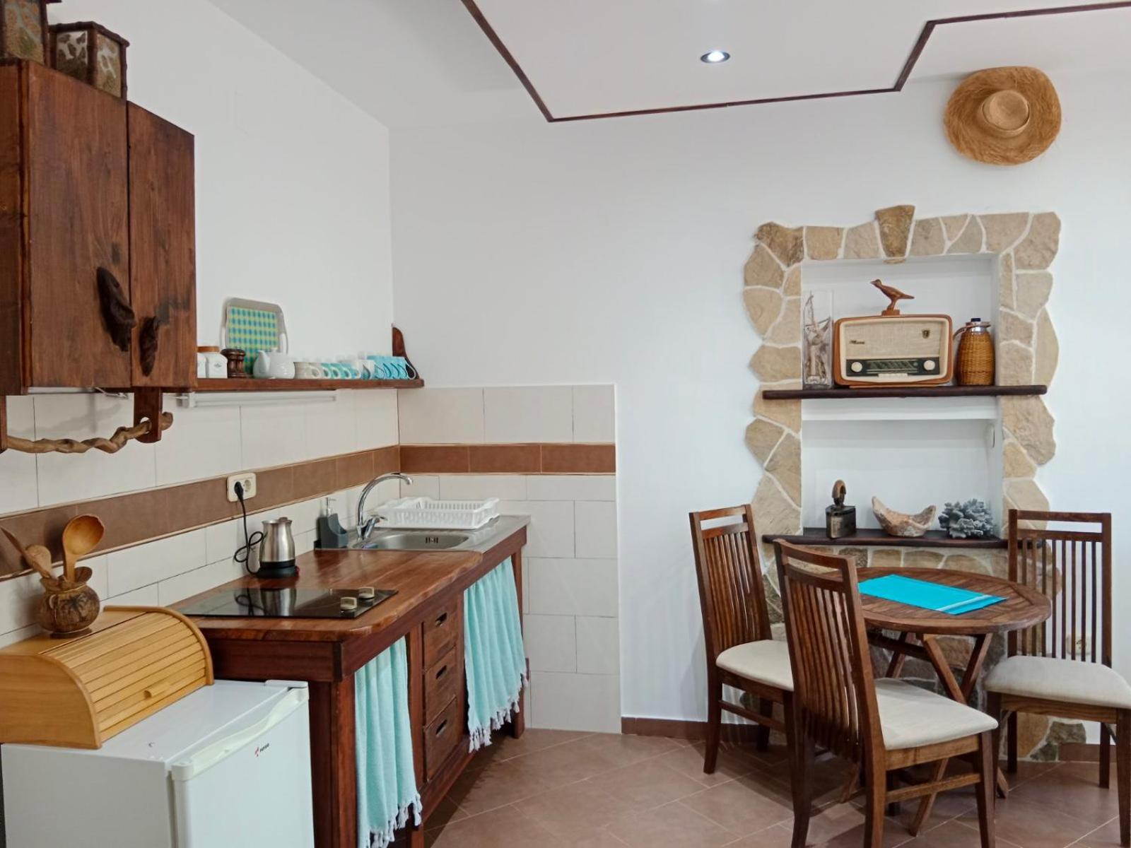 Mirta Apartments Family Farm Будва Екстер'єр фото