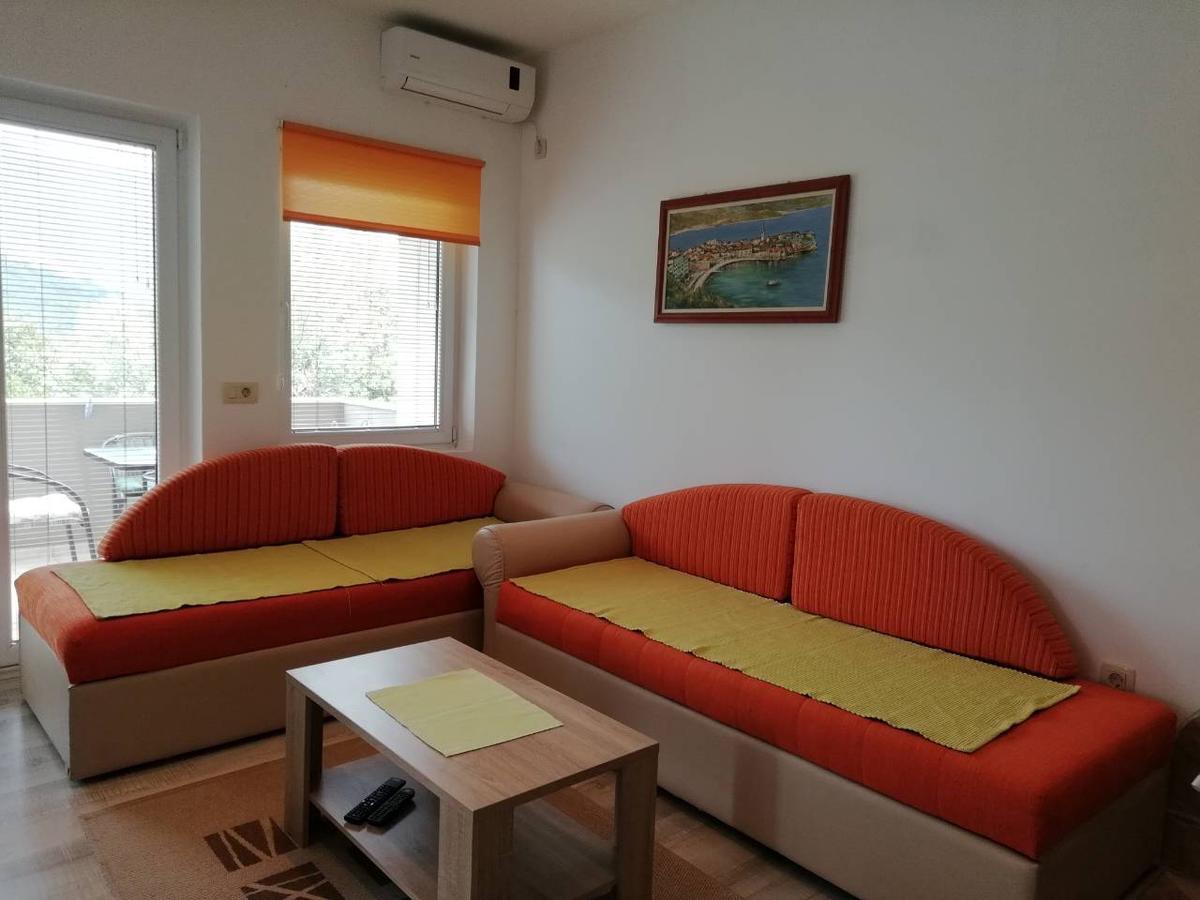 Mirta Apartments Family Farm Будва Екстер'єр фото